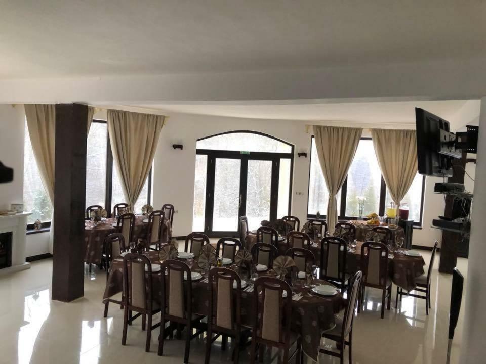 Pensiunea Medeea Hotel Pestis Exterior foto